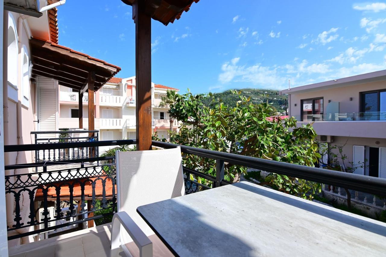Nadia'S Studios & Apartments In Argasi, Sea-View Luaran gambar