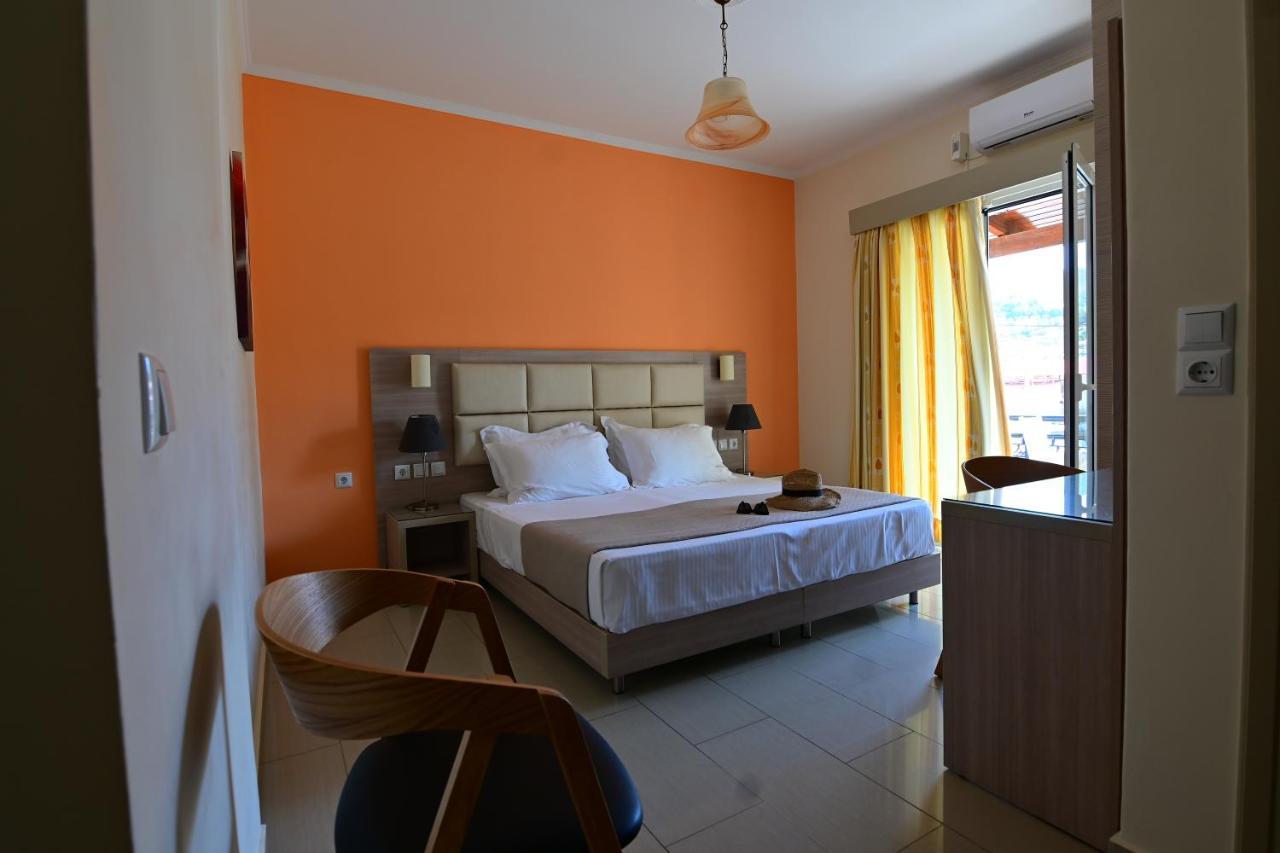 Nadia'S Studios & Apartments In Argasi, Sea-View Luaran gambar