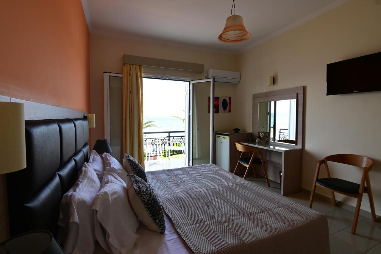Nadia'S Studios & Apartments In Argasi, Sea-View Luaran gambar