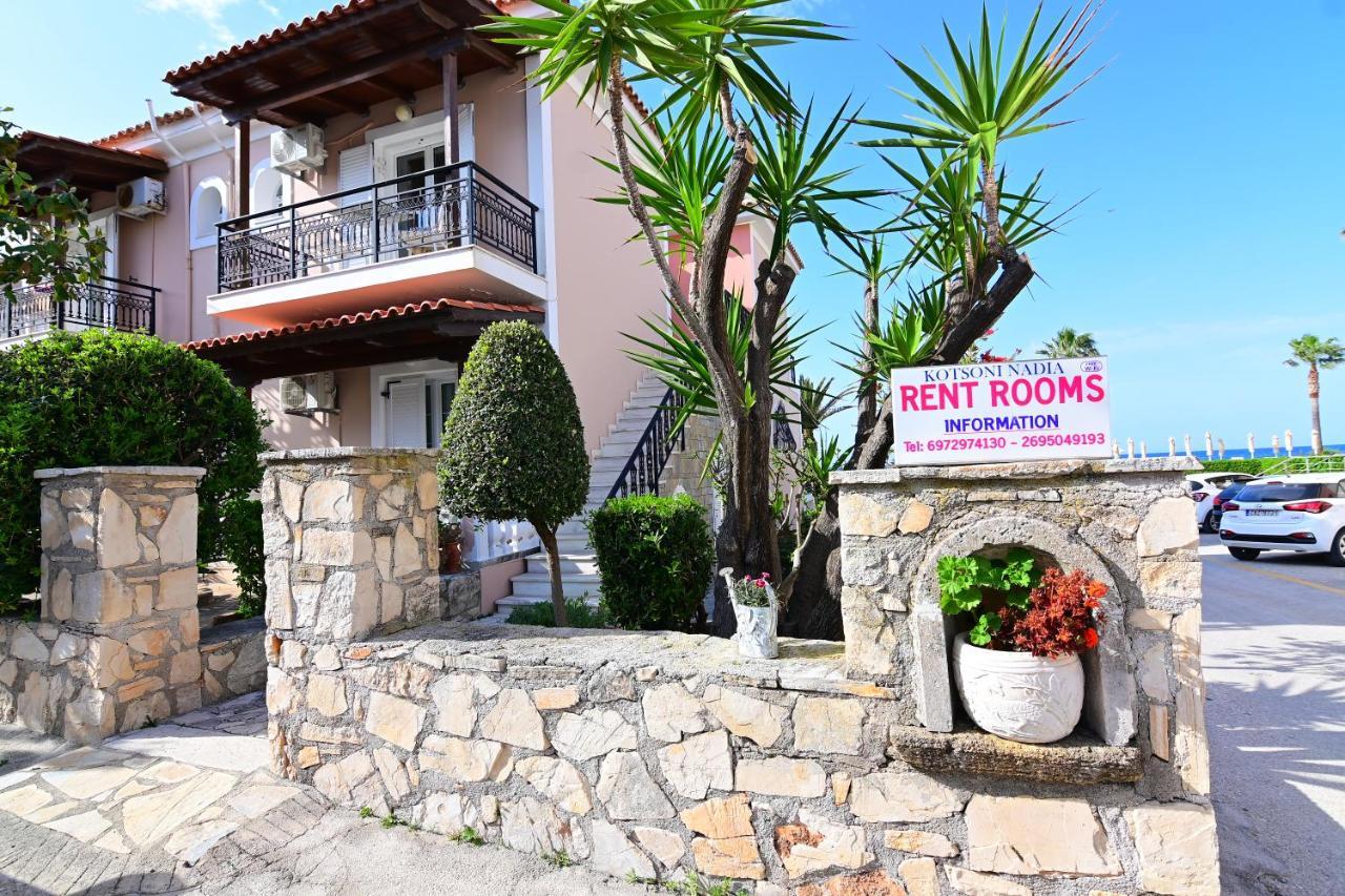 Nadia'S Studios & Apartments In Argasi, Sea-View Luaran gambar